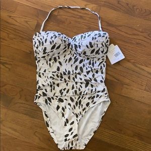 NWT! La Blanca one piece swimsuit. Size 12